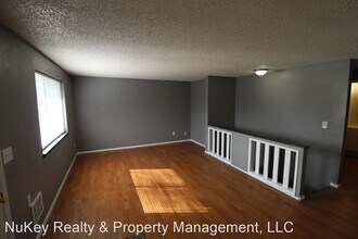 6028 N Lacey St in Spokane, WA - Building Photo - Building Photo