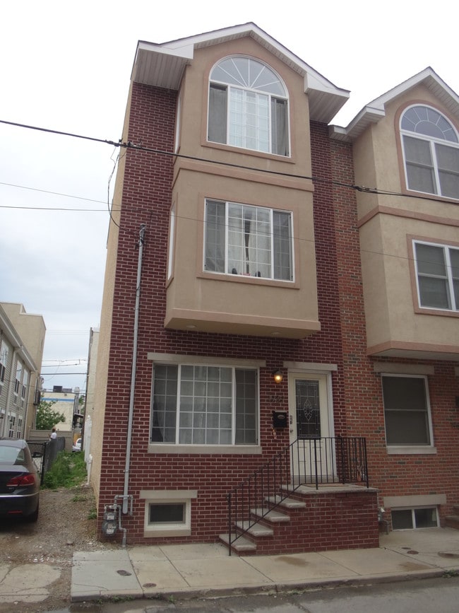1939 Kimball St in Philadelphia, PA - Foto de edificio - Building Photo