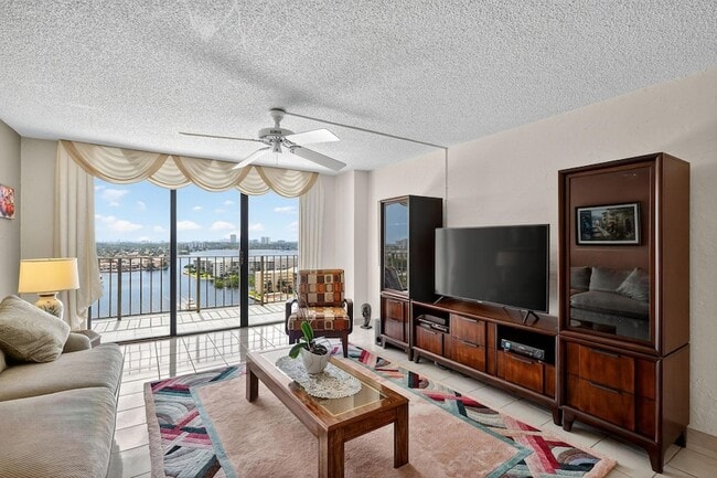 18151 NE 31st Ct, Unit 1709 in Aventura, FL - Building Photo - Building Photo