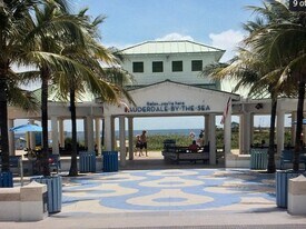 4201 Bougainvilla Dr in Lauderdale-by-the-Sea, FL - Building Photo