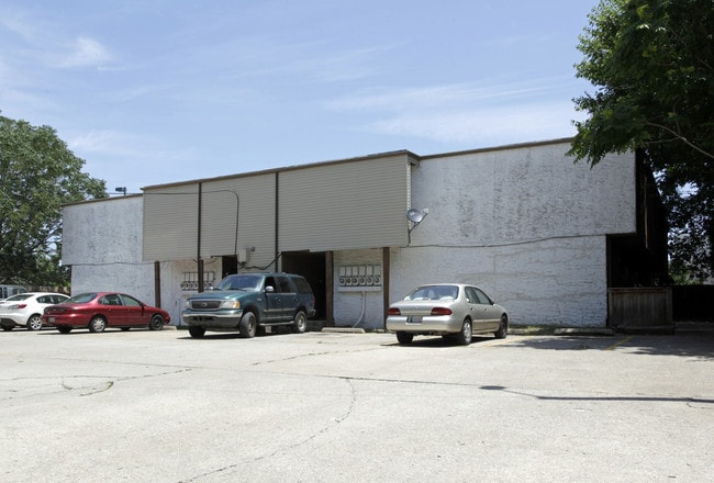 The Lofts on St. Louis in Tulsa, OK - Building Photo - Building Photo