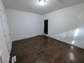 152 S 10th St, Unit 1 in Newark, NJ - Building Photo - Building Photo