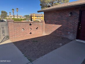 1921 Amy Sue Dr in El Paso, TX - Building Photo - Building Photo