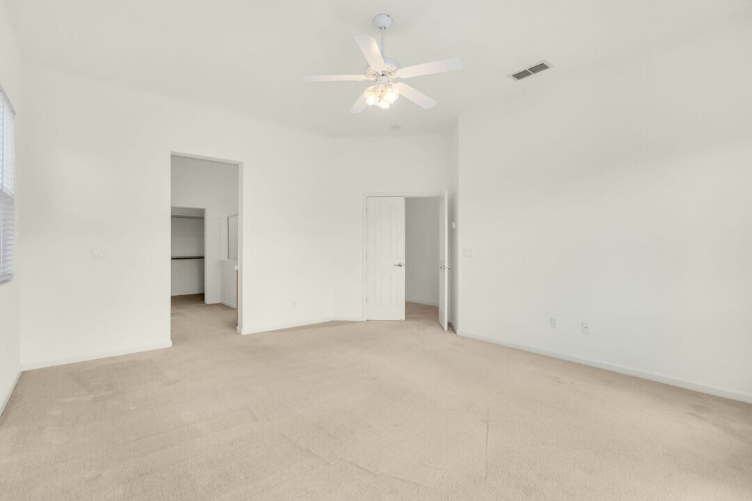 9838 Brinzino Ct in Elk Grove, CA - Building Photo