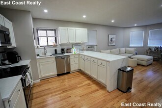 1200 Commonwealth Ave in Boston, MA - Building Photo - Building Photo