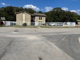 2906 Sweeney Ln in Austin, TX - Building Photo