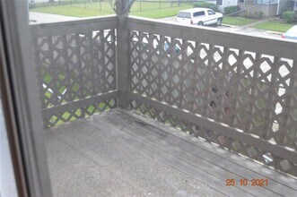 418 Garland Dr-Unit -226 in Lake Jackson, TX - Building Photo - Building Photo