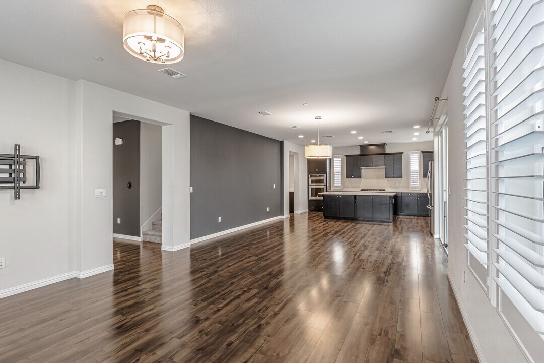 4273 Trolan Ln in Dublin, CA - Foto de edificio