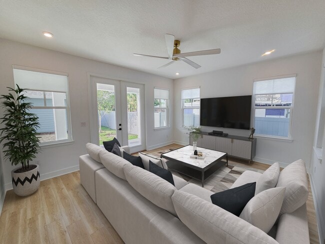 property at 408 E Oak Ave