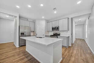 8304 Bristlecone Pne Wy in Magnolia, TX - Building Photo