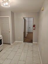 645 E St Georges Ave in Roselle, NJ - Building Photo - Building Photo