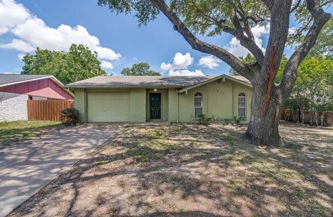1517 Deepwood Dr in Garland, TX - Building Photo - Building Photo