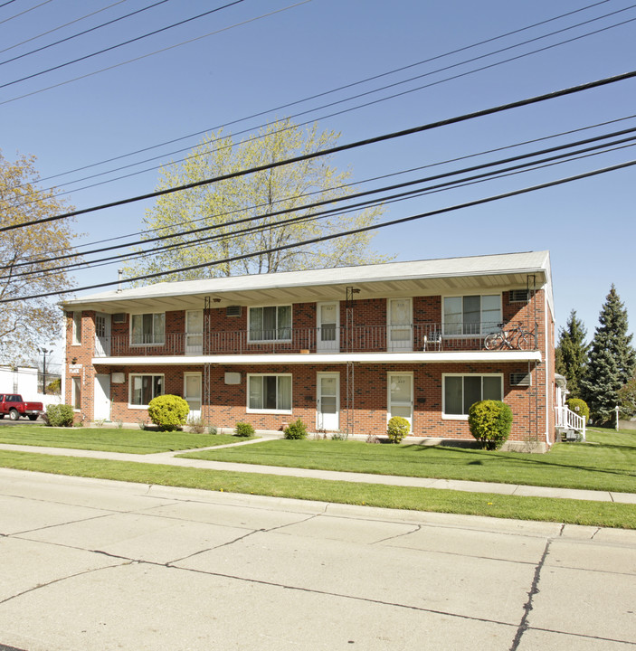 Samoset Place in Clawson, MI - Building Photo