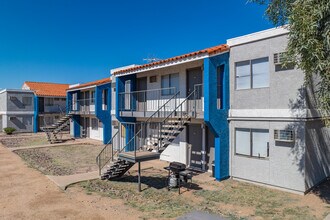 Desert Star in Phoenix, AZ - Building Photo - Primary Photo