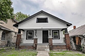 137 Wheeling Ave in Kansas City, MO - Building Photo - Building Photo
