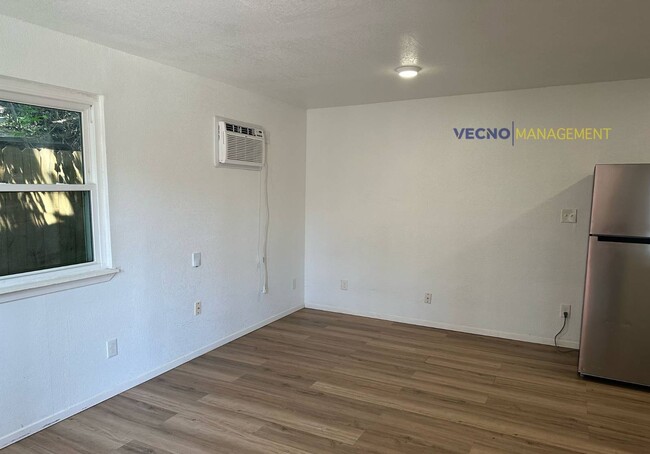 411 Cincinnati Ave in San Antonio, TX - Building Photo - Building Photo