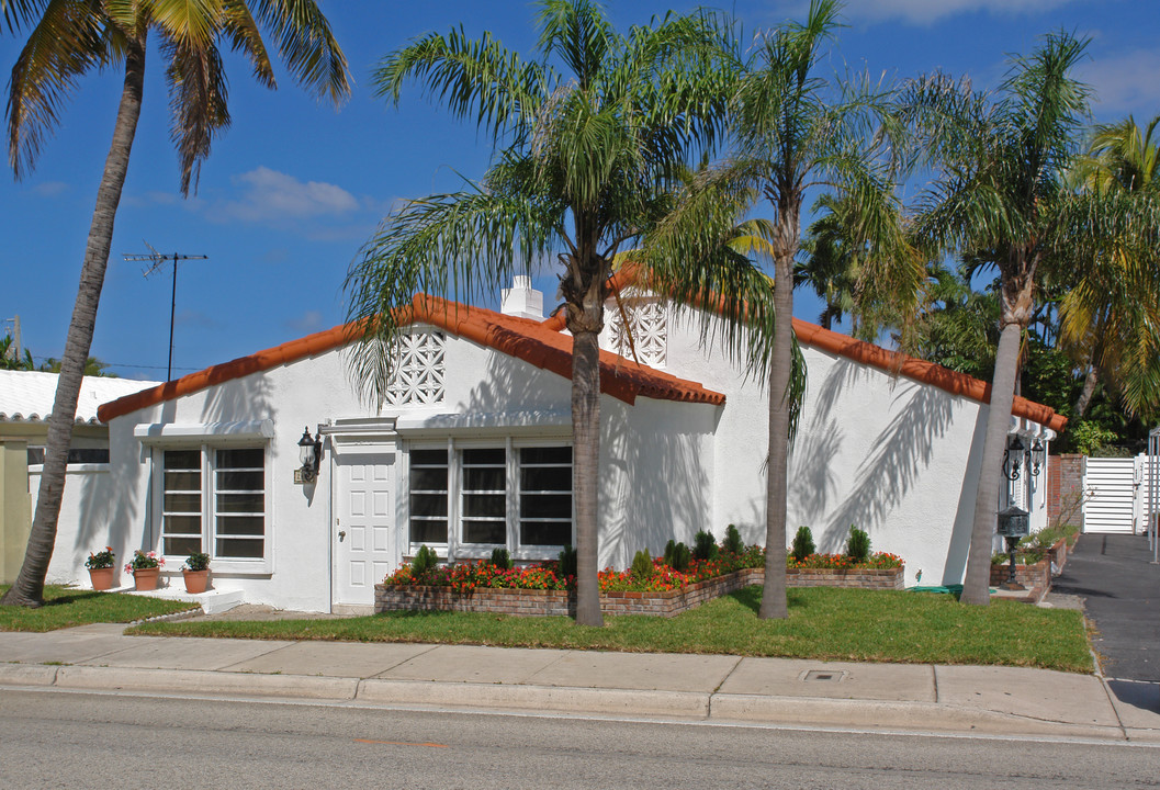 2412 Ocean Blvd in Fort Lauderdale, FL - Building Photo