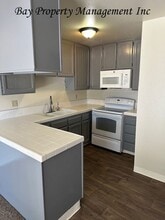 1253 Los Olivos Dr in Salinas, CA - Building Photo - Building Photo