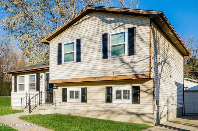 1419 Knight Rd in Louisville, KY - Building Photo - Building Photo