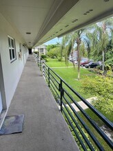 1900 S Kanner Hwy-Unit -3-302 in Stuart, FL - Building Photo - Building Photo