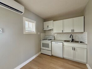 953 N Glendale St in Wichita, KS - Building Photo - Building Photo