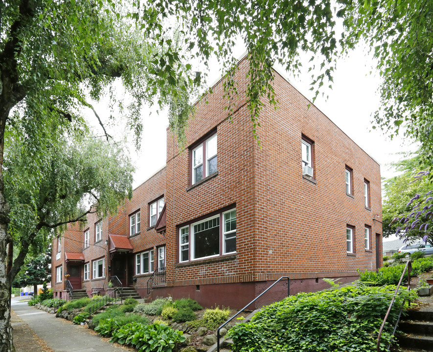 Burrell Heights in Portland, OR - Foto de edificio