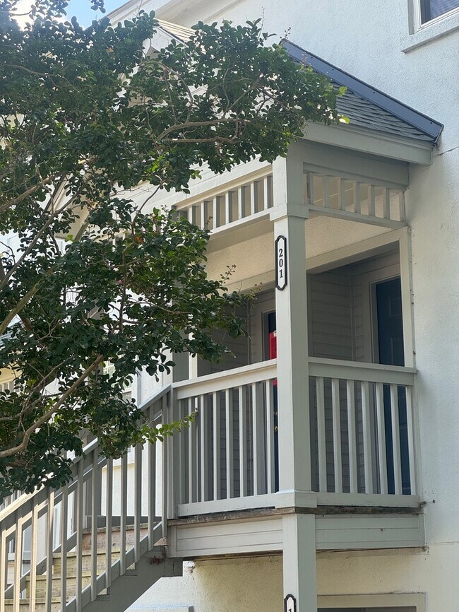 property at 2500 Avent Ferry Rd