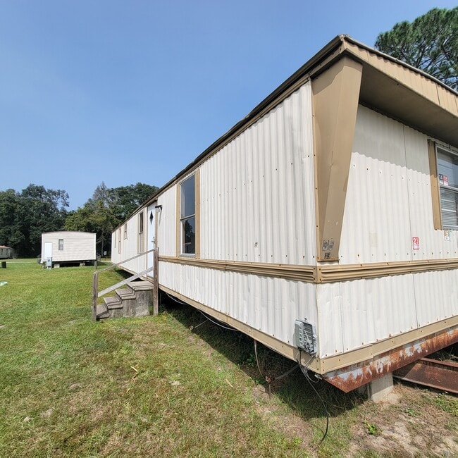 property at 472 Ruben Wells Rd