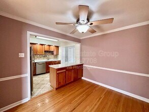 7045 Holly Hills Ave in St. Louis, MO - Building Photo - Building Photo