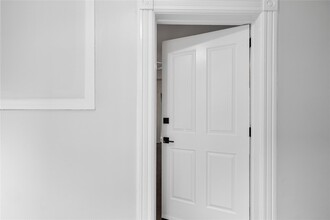 1 Elizabeth Pl in Nyack, NY - Building Photo - Building Photo