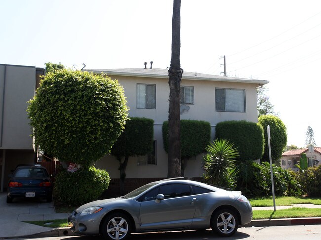 11825 Iowa Ave in Los Angeles, CA - Building Photo - Building Photo