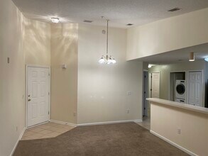 6985 Ortega Woods Dr in Jacksonville, FL - Building Photo - Building Photo