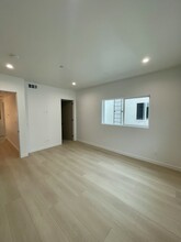 611 1/2 W 41st Pl in Los Angeles, CA - Building Photo - Building Photo