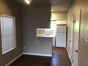 9507 Kempler Dr-Unit -C in Austin, TX - Building Photo - Building Photo