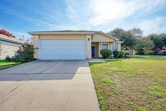 2317 Friarcreek Loop in Round Rock, TX - Building Photo - Building Photo