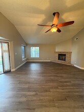 4700 Wetherby Ct in Bakersfield, CA - Building Photo - Building Photo