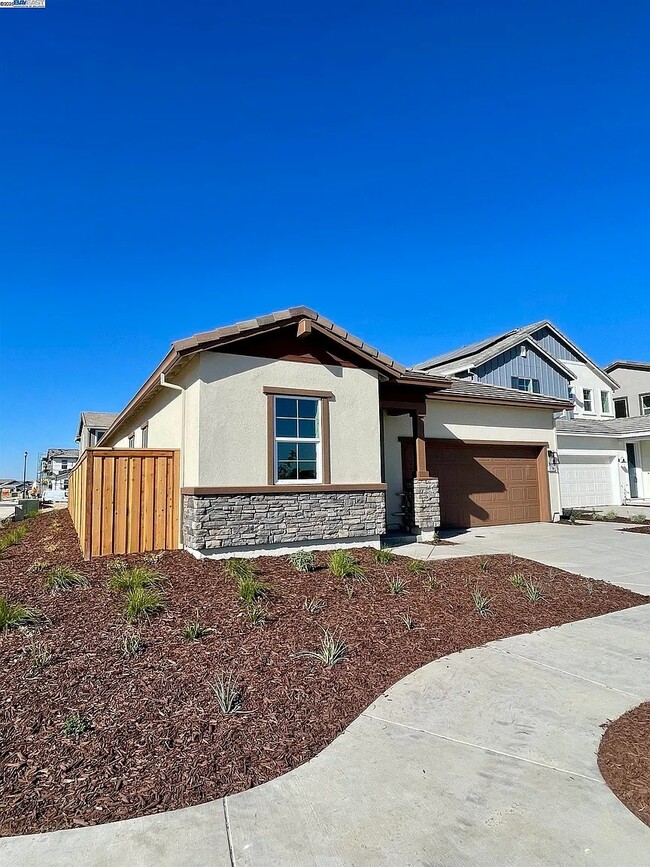 2161 Gentle Rain Dr in Roseville, CA - Building Photo - Building Photo