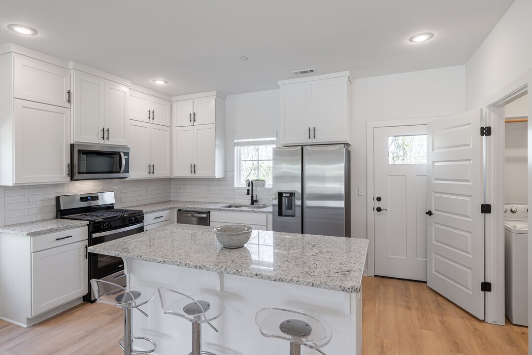 Garland Luxury Living in Fayetteville, AR - Foto de edificio
