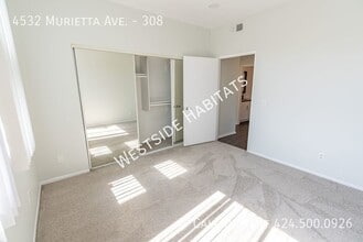 4532 Murietta Ave, Unit 308 in Los Angeles, CA - Building Photo - Building Photo