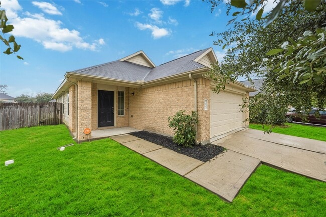 14950 Hidalgo Valley Ln in Houston, TX - Building Photo - Building Photo