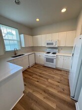3991 Four Oaks Blvd in Tallahassee, FL - Building Photo - Building Photo