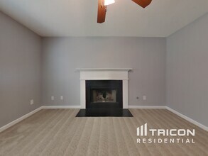 341 Rosemont Ct in Hiram, GA - Building Photo - Building Photo