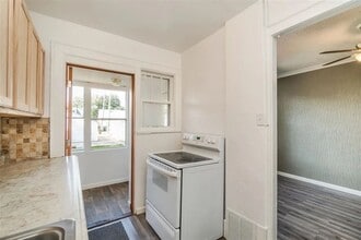 424 Oaklawn Ave in Waterloo, IA - Building Photo - Building Photo