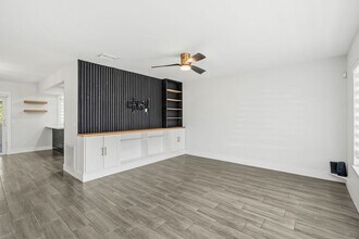 1310 Mariposa Dr NE in Palm Bay, FL - Building Photo - Building Photo