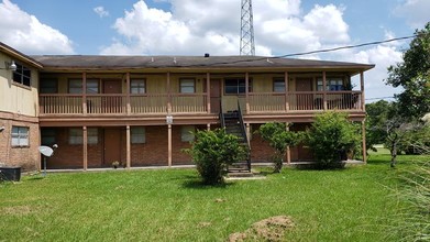 Woodrow Apartments in Beaumont, TX - Building Photo - Primary Photo