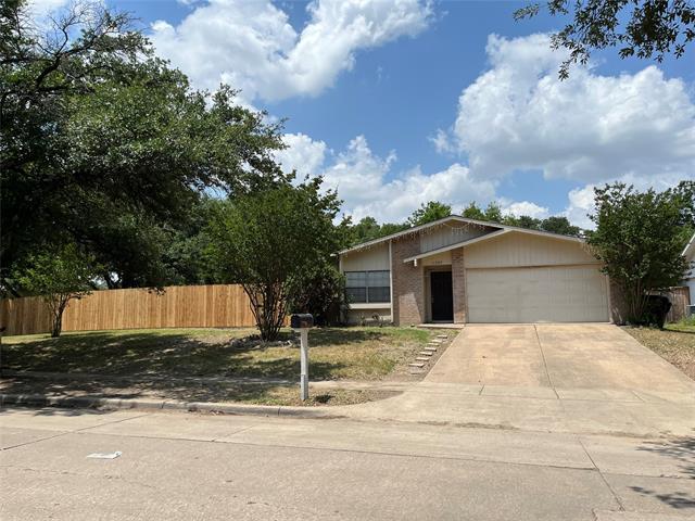 1209 Platt Dr in Plano, TX - Foto de edificio