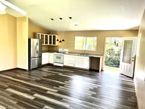 11-2889-2889 Kilihune Rd in Volcano, HI - Building Photo - Building Photo