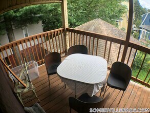 14 Curtis Ave, Unit 2 in Somerville, MA - Foto de edificio - Building Photo