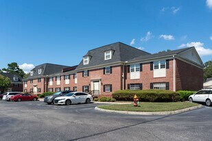 The Boxwood in Jacksonville, FL - Building Photo