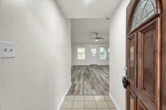 28715 Fox Lynn Dr in Spring, TX - Building Photo - Building Photo